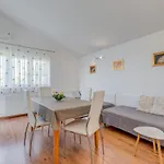 Apartment Pikolo Omis Tice