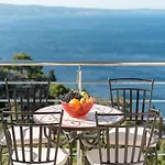 Apartment Pikolo Omis *