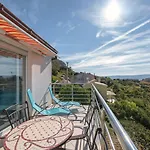Pikolo Omis Apartment *