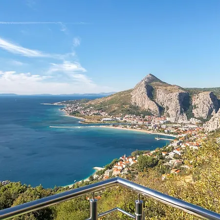 Apartment Pikolo Omis Tice