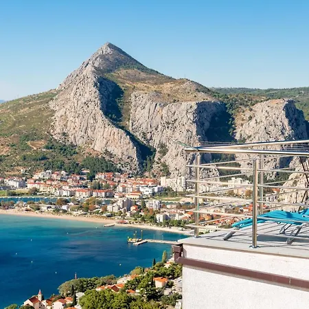 Pikolo Omis