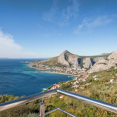 Apartment Pikolo Omis *
