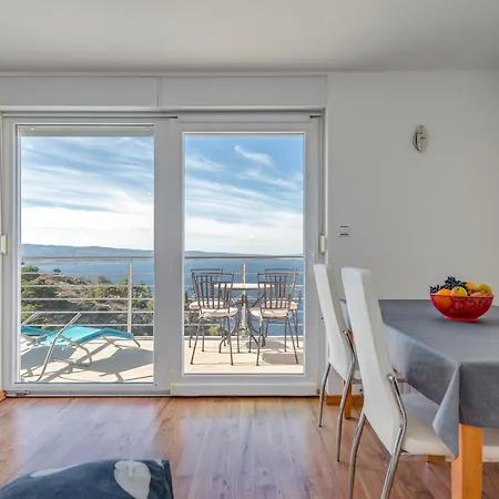 Apartment Pikolo Omis Tice