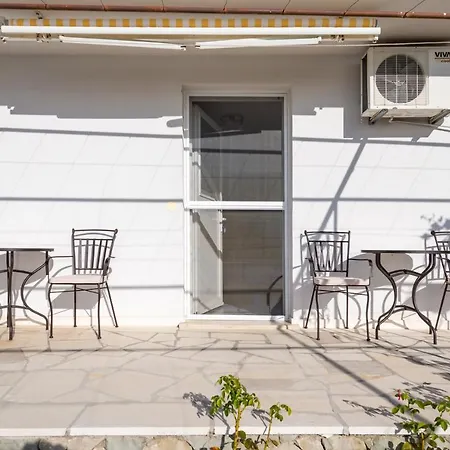 Pikolo Omis Apartment Tice