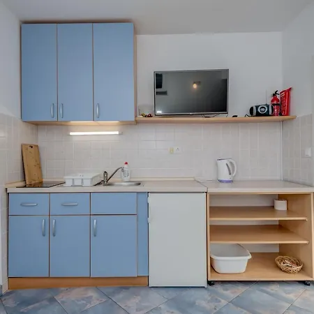 Apartment Pikolo Omis