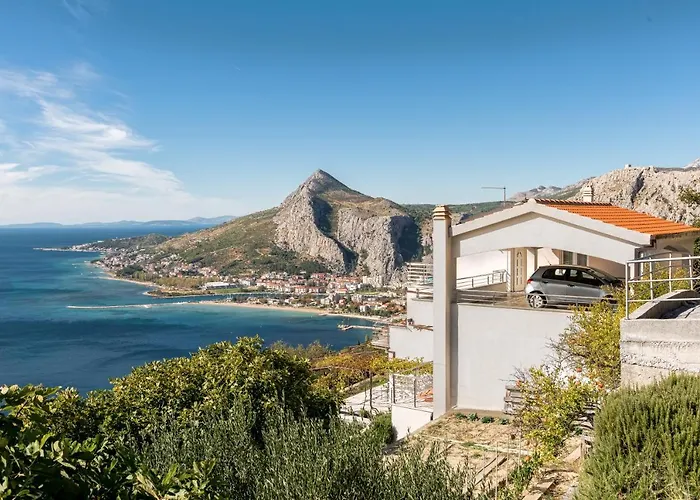 Pikolo Omis Appartement *