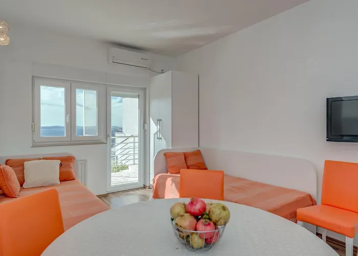 Pikolo Omis Appartement *