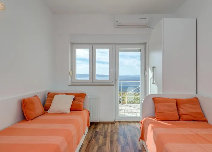 Pikolo Omis Appartement Tice